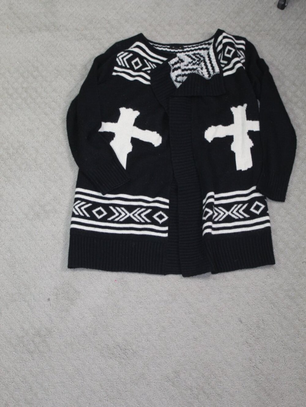 Miss Avenue Size M/L Black Cream Cross Cardigan Sweater